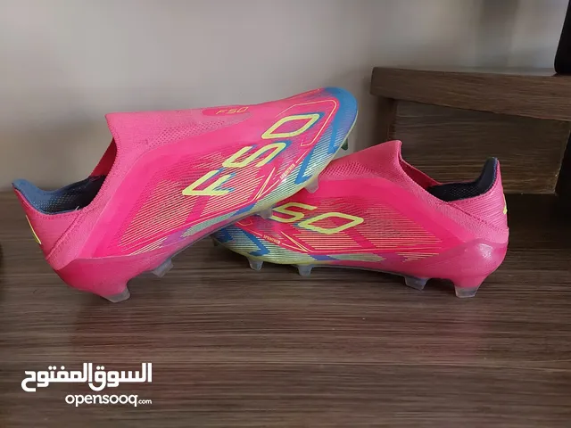 بوت كرة قدم