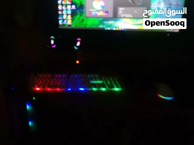 كمبيوتر قيمنج للبيع مع شاشة وماوس وكيبورد وسماعة