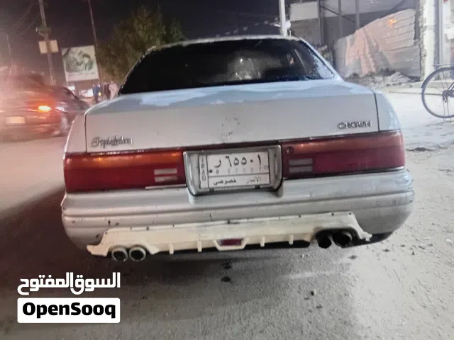 تيوتا كراون بطة