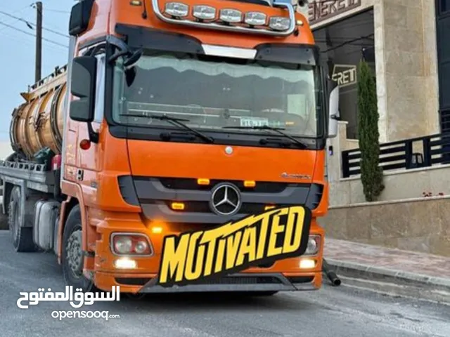 Concrete Mixer Mercedes Benz 2012 in Amman