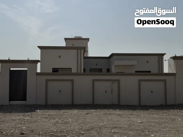 320 m2 4 Bedrooms Townhouse for Sale in Muscat Halban