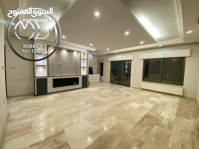 شقة للبيع ام السماق قرب السيتي مول مساحة 210م طابق اول اطلالة رائعة بسعر مميز