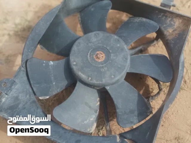 مروحة كيا ريو مسكرينة برونطي ومسكرينه مساحات لبيع مع بعض أو بالقطعه 220دينار