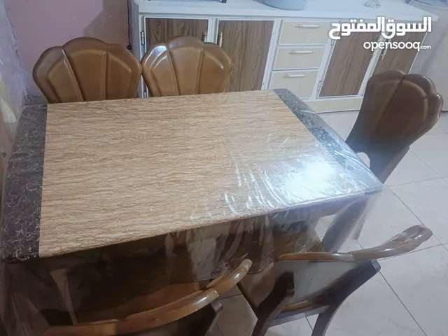 ميز طعام 6كراسي نضيف كلش نضافته ميه ميه