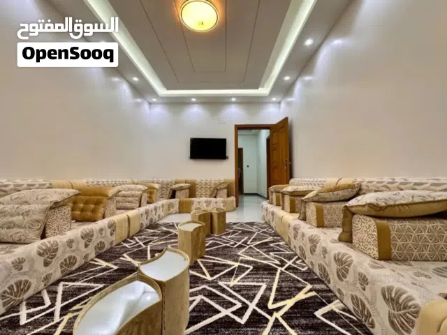 230 m2 4 Bedrooms Apartments for Rent in Sana'a Bayt Baws