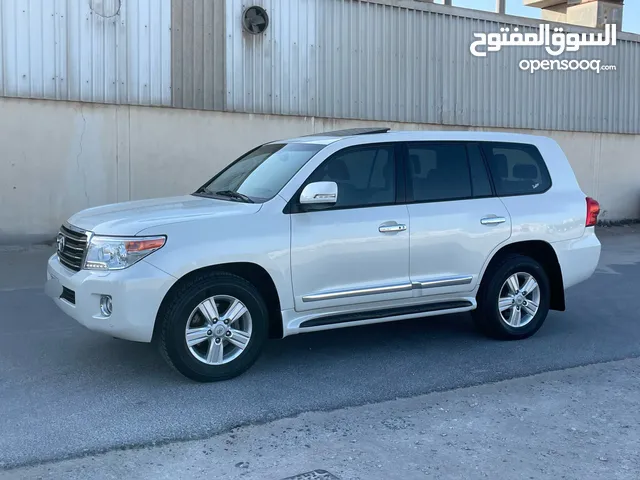 لاندكروزر GXR V8 بحالة ممتازة جداً