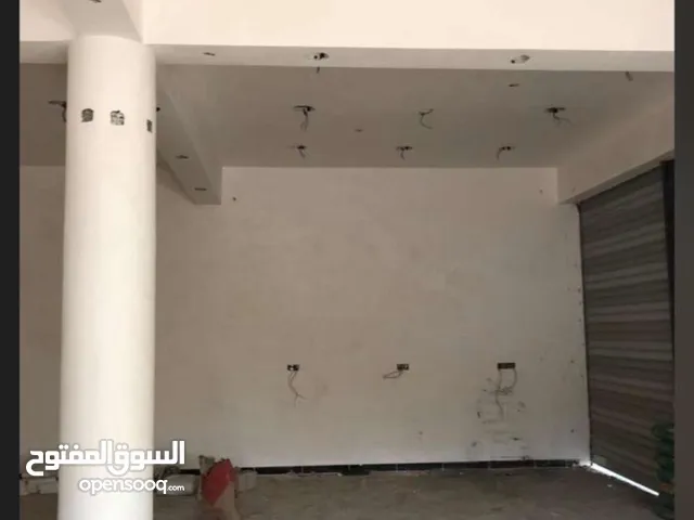 محل كبير مساحة 110 قابل للتقسيم حسب الطلب