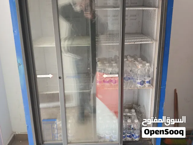 للبيع ثلاجة عرض مشروبات نوع Pepsi