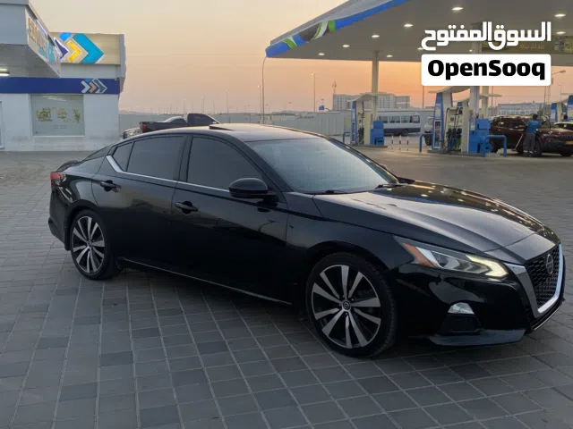 2019 نيسان التيما SR