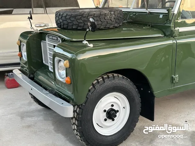 Land Rover LR4 Older than 1970 in Ras Al Khaimah