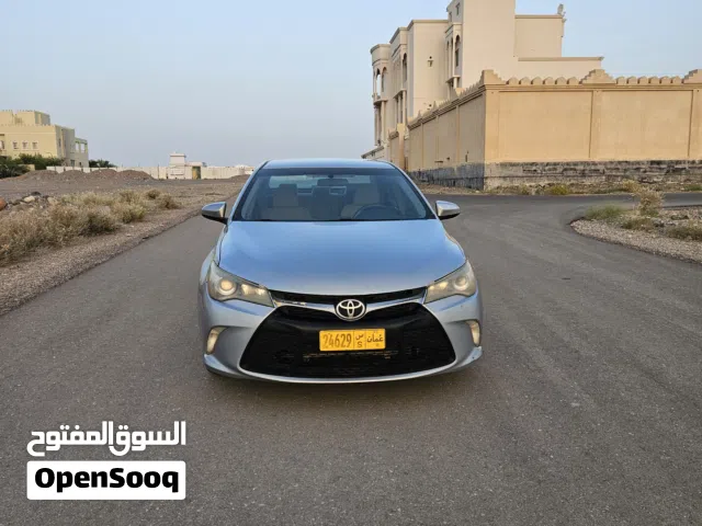 2016 تويوتا كامري LE
