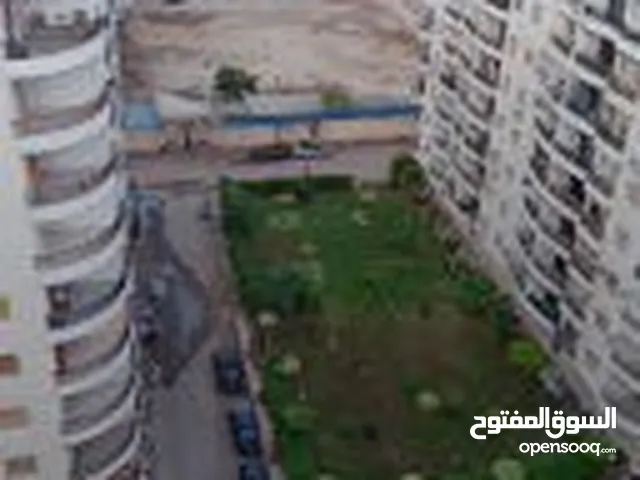 شقة 60 متر عبارة عن استوديو غرفة وصالة بحي المنتزة بالأسكندرية عماير الأوقاف، تصلح للطلبة والمغتربين