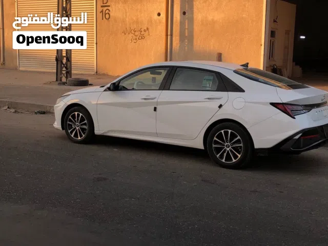 Used Hyundai Elantra in Basra