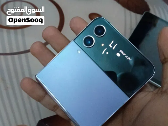Samsung Galaxy Z Flip 128 GB in Baghdad