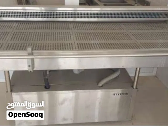 ثلاجة سمك بحالة جيدة