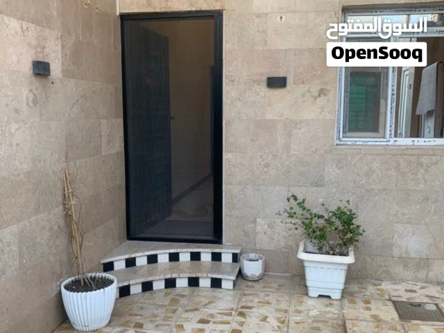 100 m2 3 Bedrooms Townhouse for Sale in Basra Baradi'yah