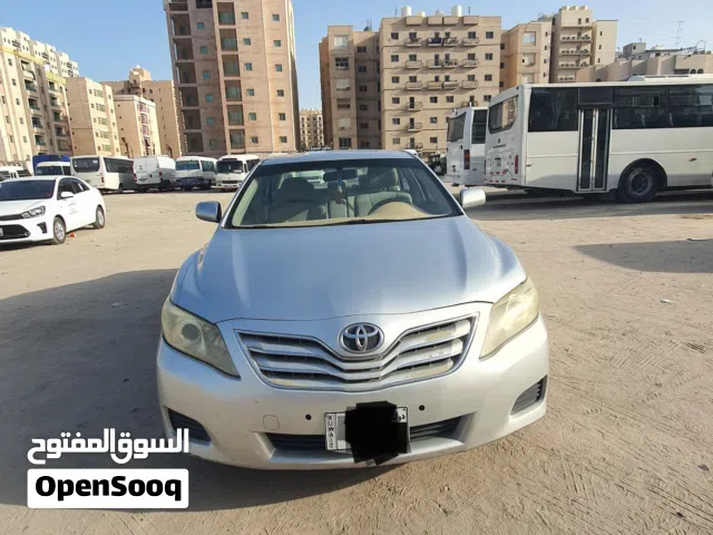 2010 تويوتا كامري GL