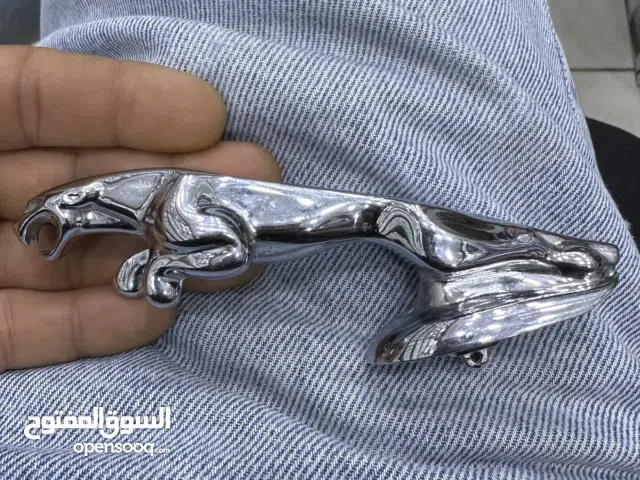 شعار سياره جاقور قديم اصلي  للبيع