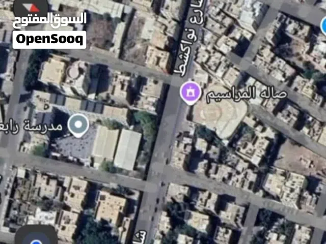 ارض عرطه للبيع في الحي السياسي ش نواكشط 5 لبن من 17 مليون مربعه بكت