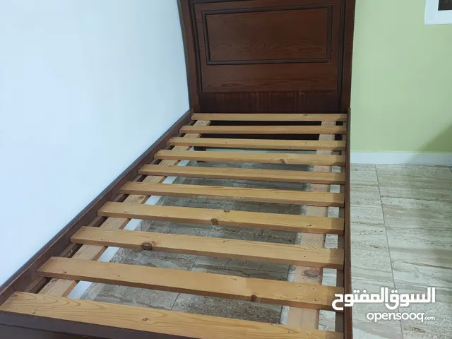 تخت مفرد زان ولاتيه عدد 2