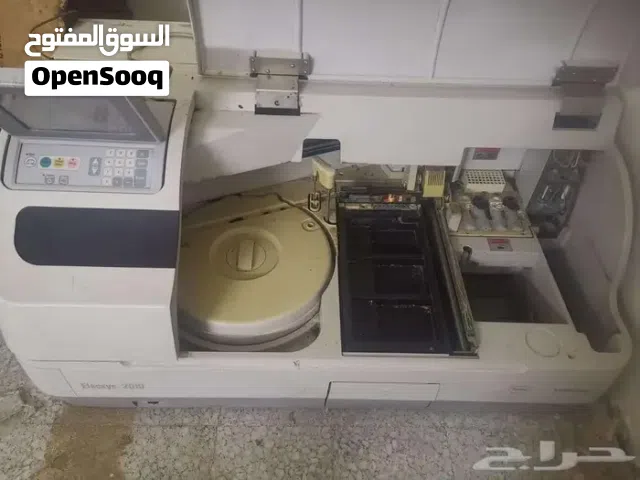 معدات مختبر مستعملة او قطع غيار