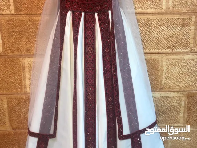 فستان حنة استعمال مدة ساعتين