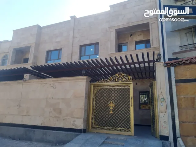 150 m2 5 Bedrooms Townhouse for Rent in Basra Tuwaisa