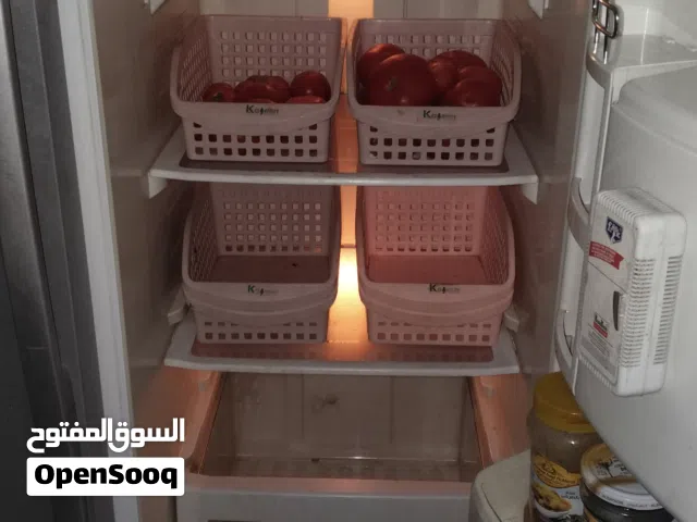 ثلاجة تركي ارشليك مجمده وثلاجة عامودية شرط الفحص مداخله تصليح تبريد وتجميد ثلج نظافة 90%