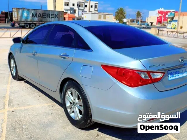 2012 هيونداي سوناتا SE