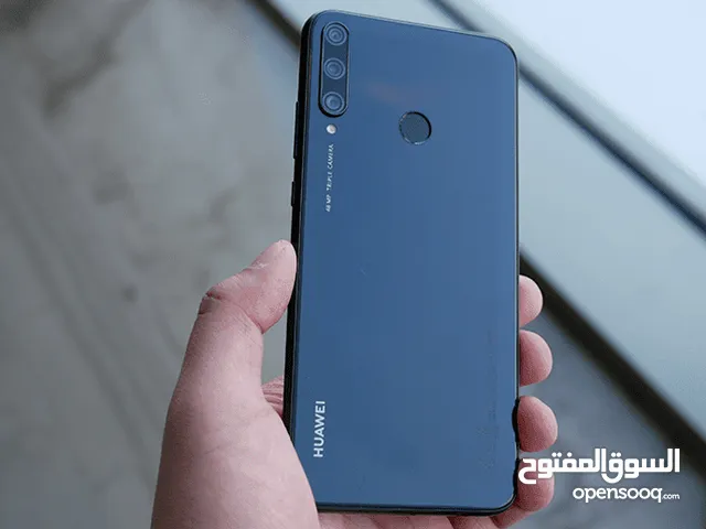 Huawei Y7p 64 GB in Al Dakhiliya