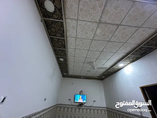 200 m2 3 Bedrooms Villa for Sale in Basra Abu Al-Khaseeb