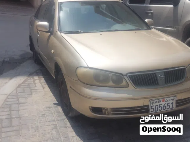 2005 نيسان صني Standard
