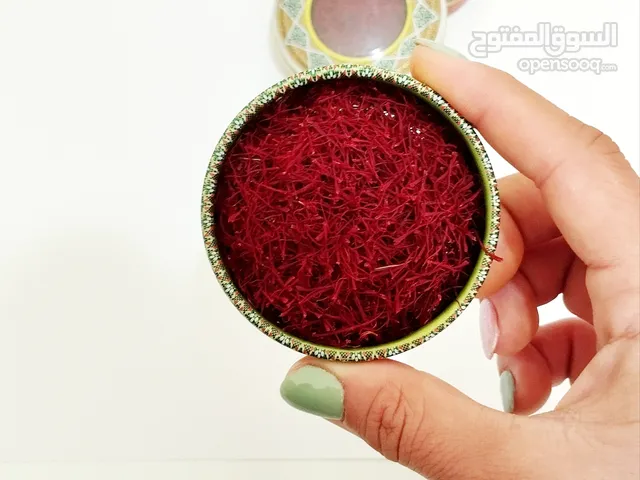 زعفران سوبر نگين أصلي من مشهد – جودة عالية من إيران