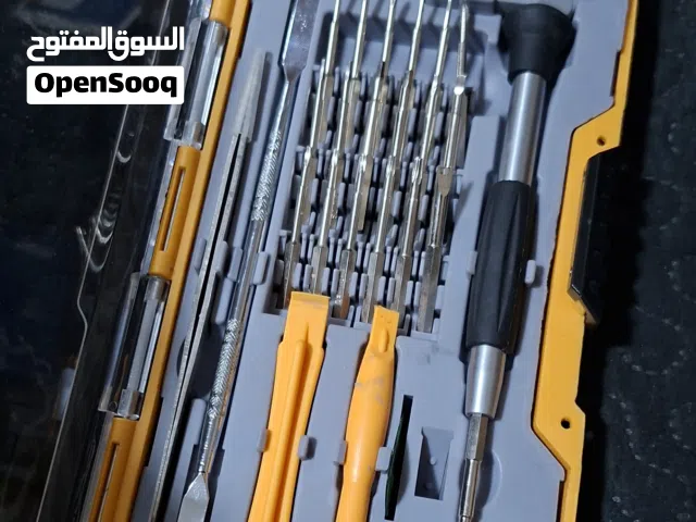 للبيع طقم مفكات وصيانة جوالات iWork / SANTO بحالة مستخدم نظيف.