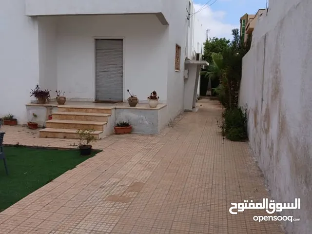 205 m2 3 Bedrooms Villa for Sale in Benghazi Al-Rahba