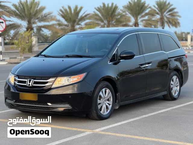 هوندا اودسي تورينج ايليت V6 أعلى فئة قمة في النظافة موديل 2015 / Honda ODYSSEY V6