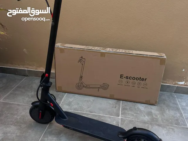سكوتر شبه جديد استعمال اسبوع فقط شوف وصف