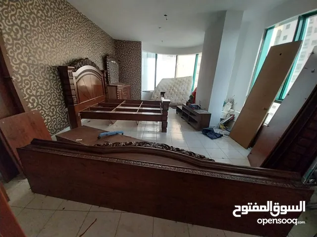 2000 ft 3 Bedrooms Apartments for Rent in Sharjah Al Qasemiya
