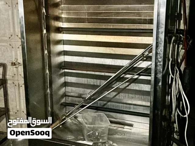 معدات مطعم للبيع حالتهم ممتازة اشتغلو 4 شهور