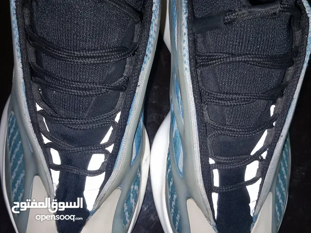 Adidas Casual Shoes in Al Ahmadi