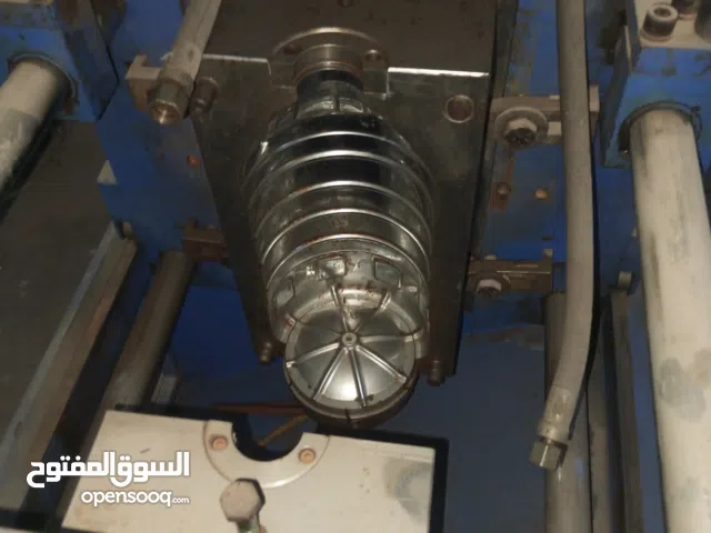 مكائن نفخ مناسبة لمشاريع مصانع الصابون السائل ومناسبة لـ مصانع المياه