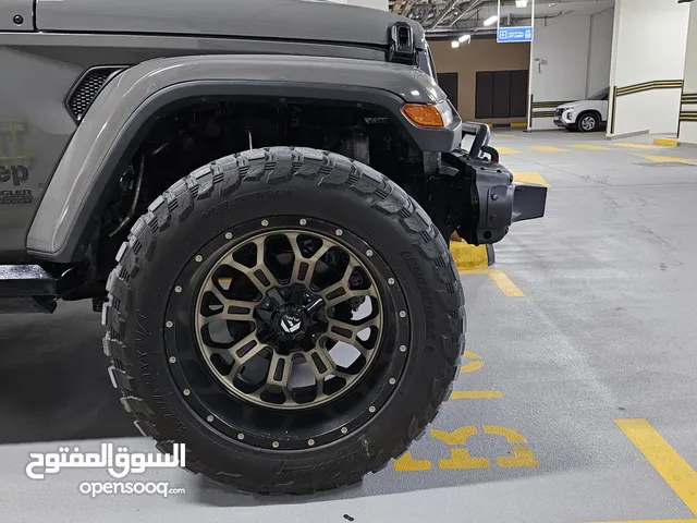 For sale: 4 original Fuel Crush Black rims