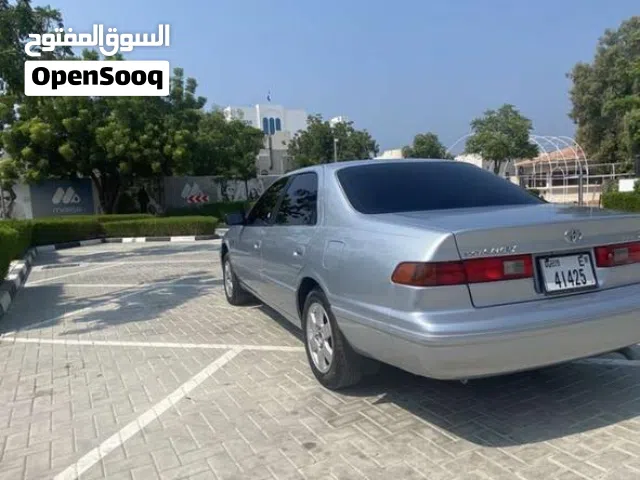2000 تويوتا كامري GL