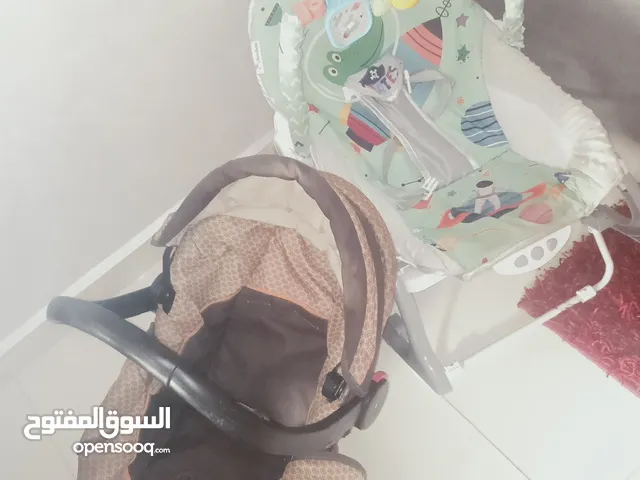 كرسي للاطفال للسيارات والمنزل