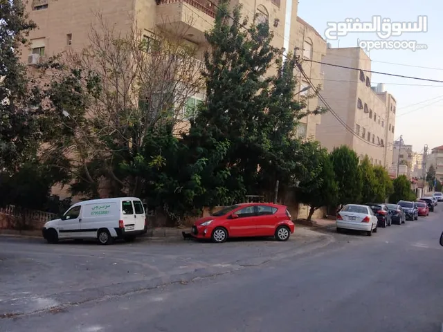 166m2 5 Bedrooms Apartments for Sale in Amman Tabarboor