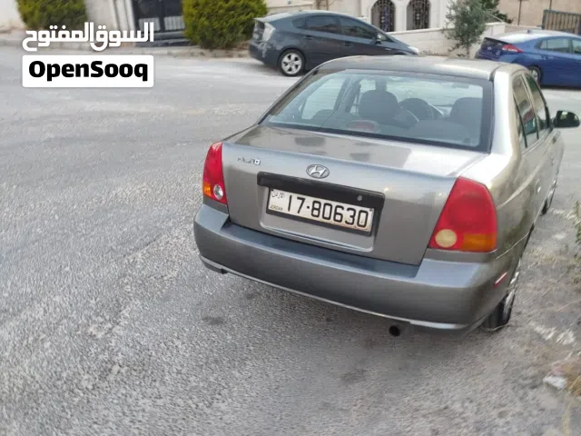2004 Hyundai Accent Standard