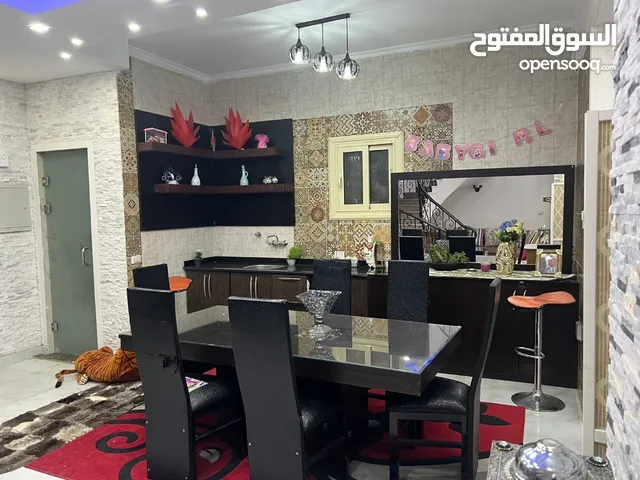 Building for Sale in Giza 6th of October