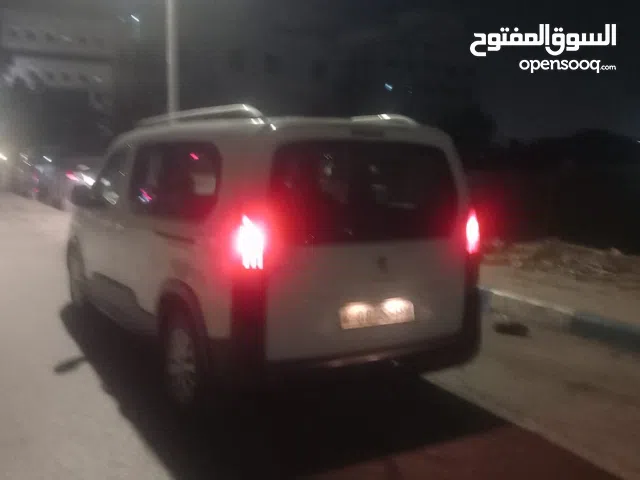 Used Peugeot Rifter in Ramallah and Al-Bireh
