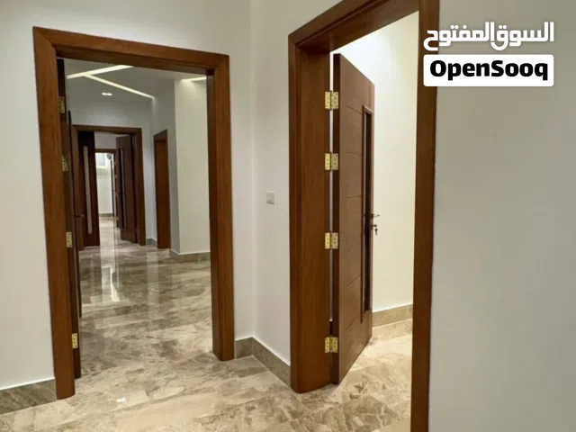شقق سكنيةً فاخرة للبيع في الحشان قرب الاشارة الضوئية اولاد الحاج موقع سكني ممتاز