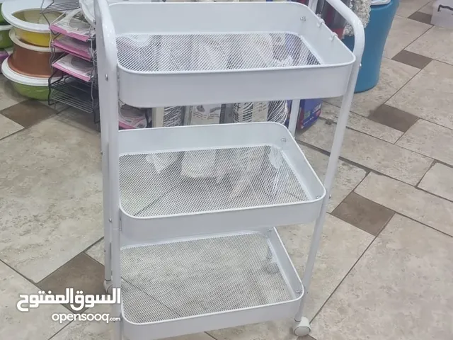 ترولي بلاستيك مع عجلات